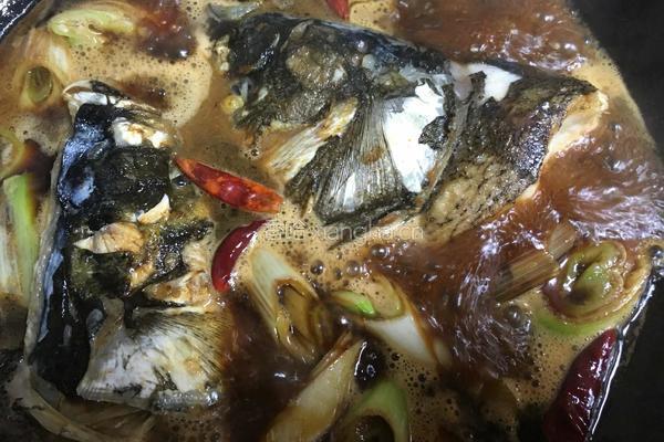 红烧花鲢鱼头的做法图解9