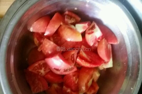 西红柿鸡蛋荆芥面条的做法图解2