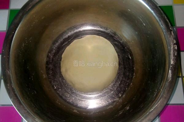 猪肉虾仁白菜馅饺子的做法图解3