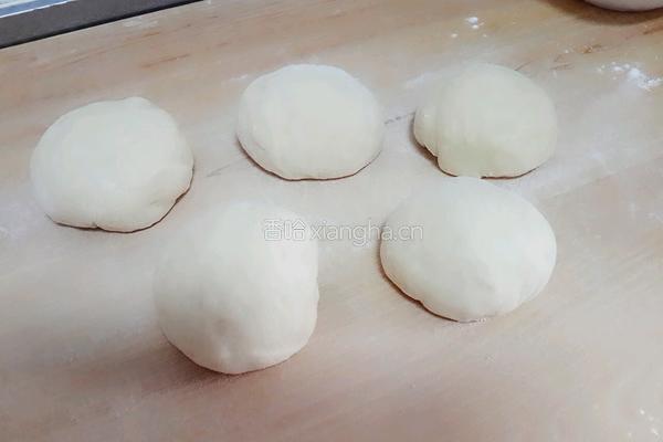 汉堡坯（手工和面）的做法图解7