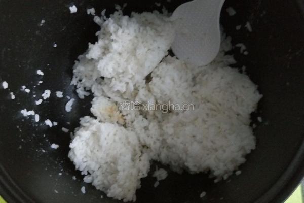 翡翠炒饭的做法图解1