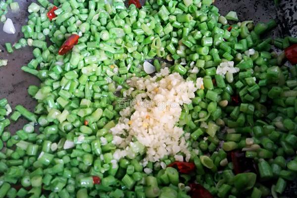 蒜香豆角花的做法图解5