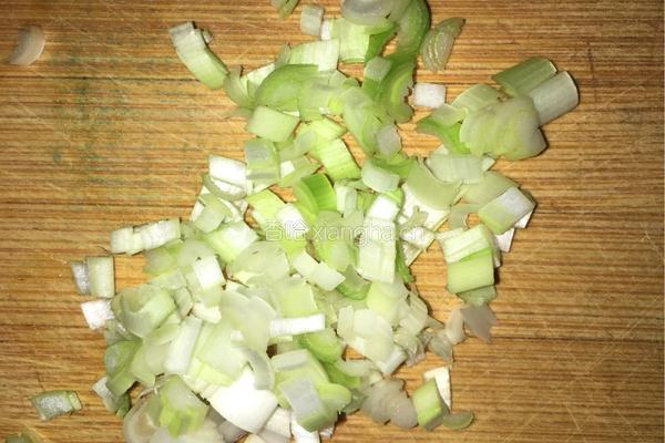 凉拌西瓜皮的做法图解6