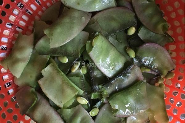 炝炒菜扁豆的做法图解2