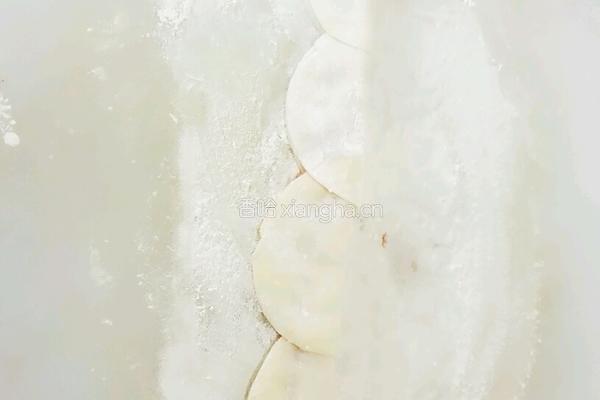 玫瑰花水饺的做法图解7