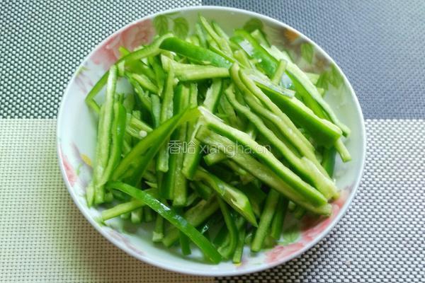 青椒肉丝的做法图解3