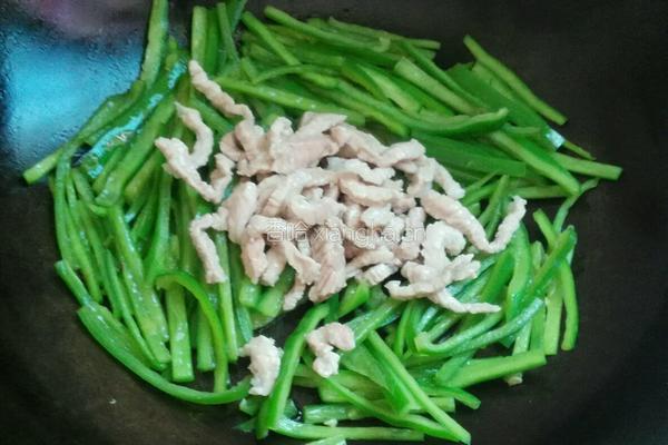 青椒肉丝的做法图解7