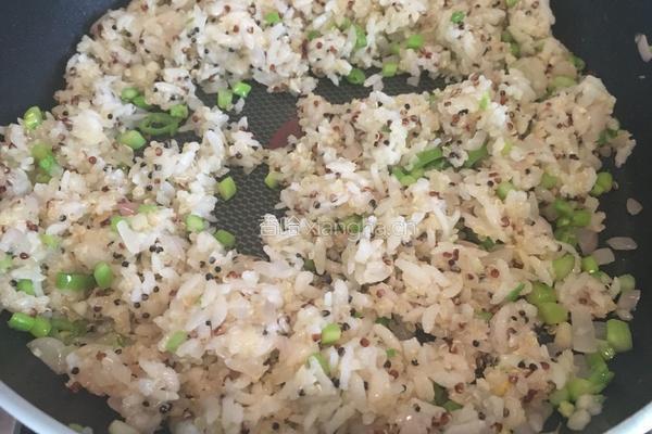 蛋炒藜麦米饭的做法图解7