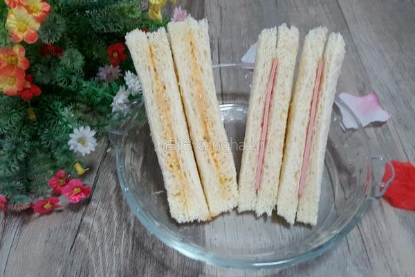 火腿沙拉三明治的做法图解6