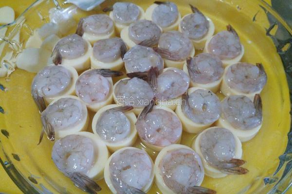 蒜香玉子豆腐蒸虾仁的做法图解8