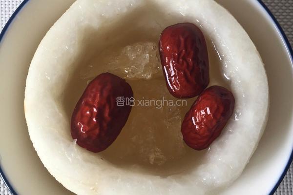 冰糖雪梨红枣盅的做法图解2