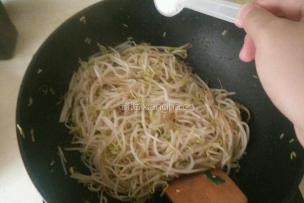 酸辣炒豆芽的做法图解6