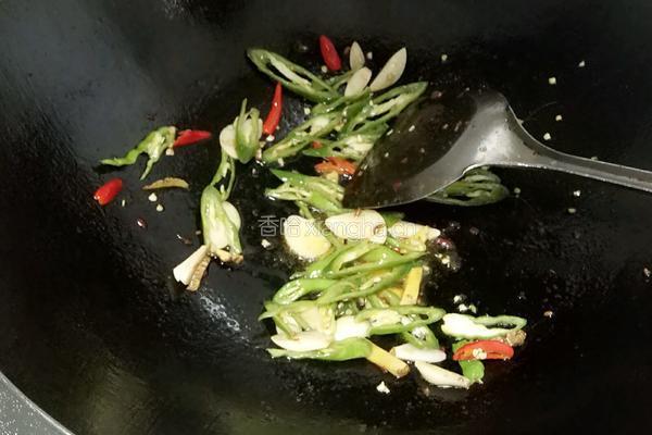 韭黄牛肉丝的做法图解5