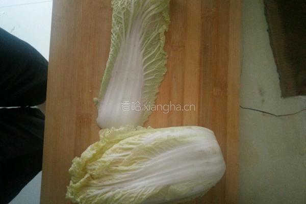白菜炒馍块的做法图解2