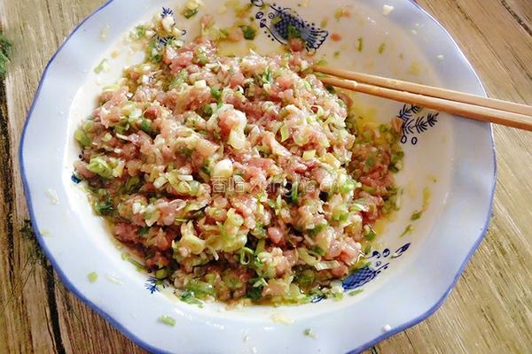 猪肉大葱馄饨的做法图解9