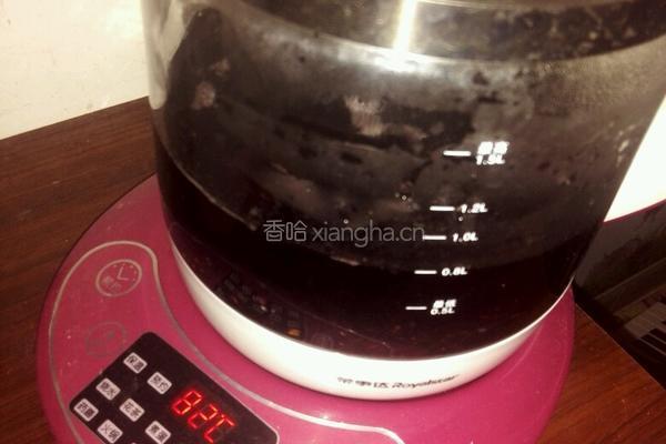 蜜枣黑米糖水的做法图解3