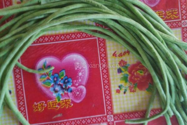 凉拌豆角的做法图解1
