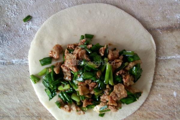 鸡蛋韭菜馅饼的做法图解15