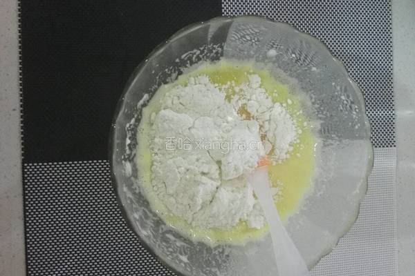 处女作一六寸戚风蛋糕的做法图解8