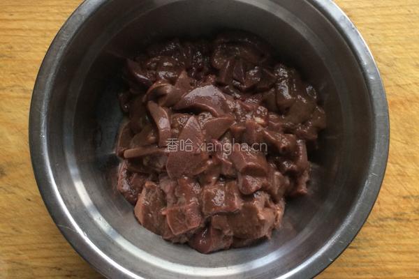 紫苏猪肝羹的做法图解1