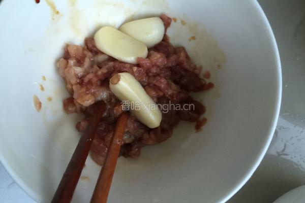 自制番茄肉酱意面的做法图解2