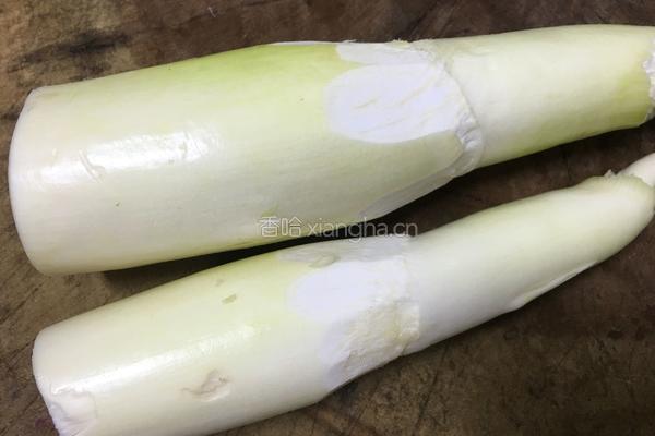 茭白炒鳝丝的做法图解1
