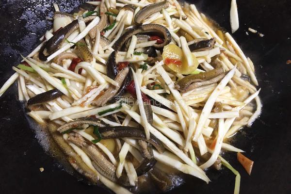 茭白炒鳝丝的做法图解10
