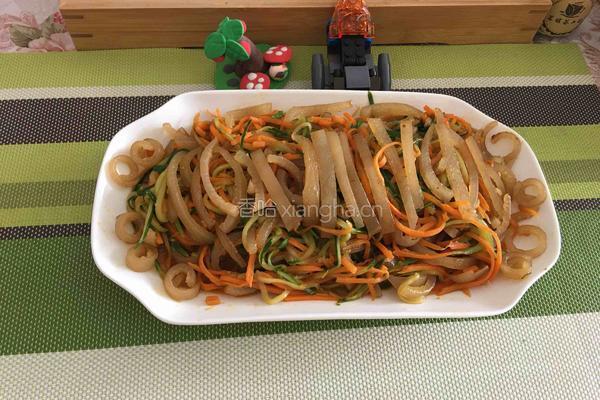 猪皮炒黄瓜胡萝卜的做法图解5