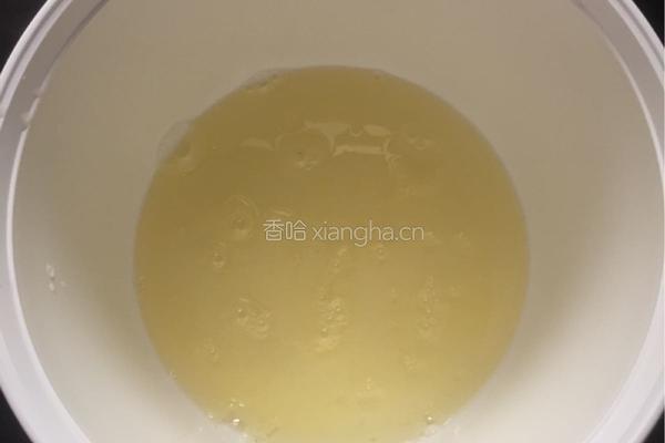 红丝绒戚风的做法图解2