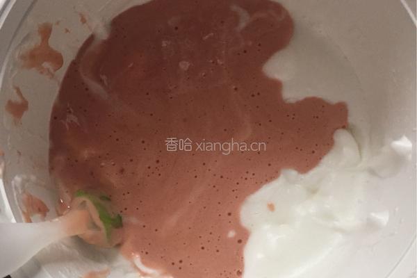 红丝绒戚风的做法图解11