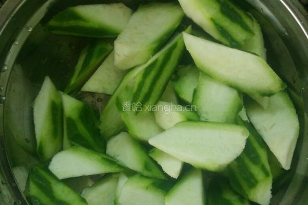 丝瓜肉丸汤的做法图解1