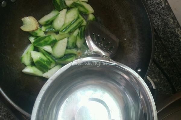 丝瓜肉丸汤的做法图解5