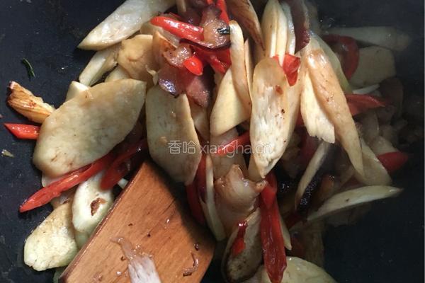 茭白炒腊肉的做法图解8