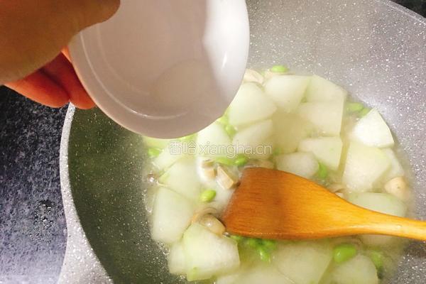 草菇毛豆炒冬瓜的做法图解7