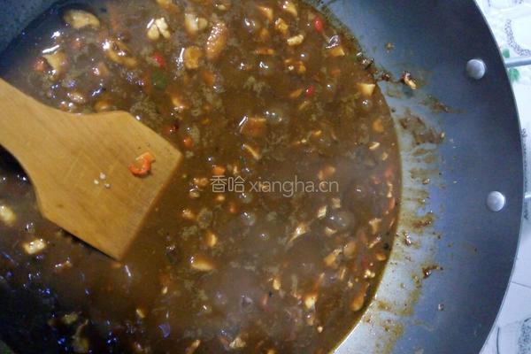 香菇鸡丁酱的做法图解6