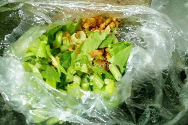 鸭血粉丝汤的做法图解3