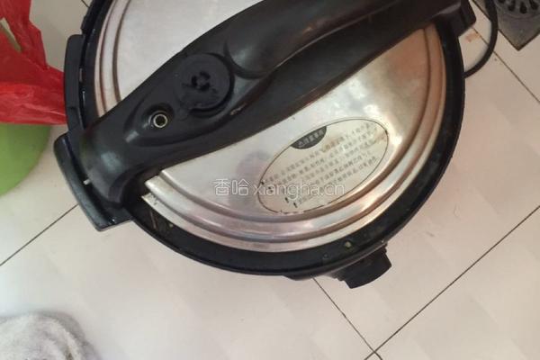辣椒炒猪肚的做法图解1