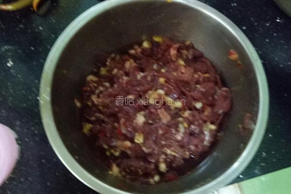 仔姜牛肉丝的做法图解2