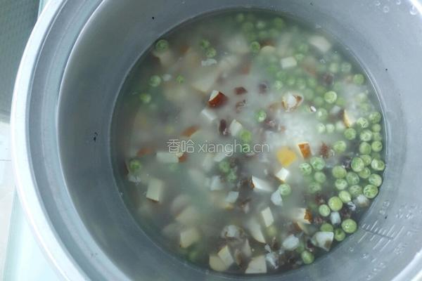 腊肠板栗大米饭的做法图解4