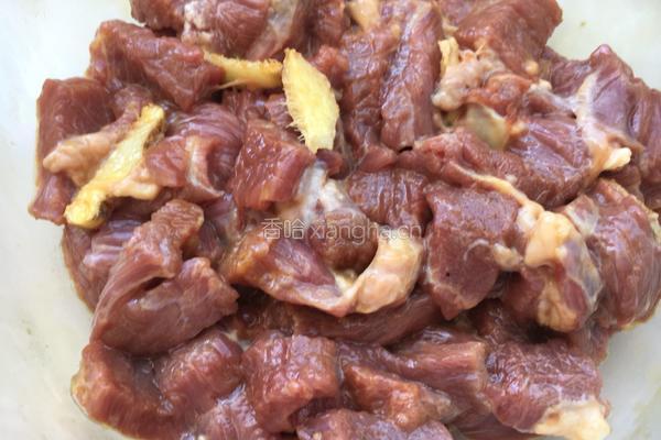 牙签肉的做法图解1