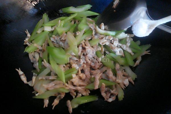 西芹炒蛏肉的做法图解5