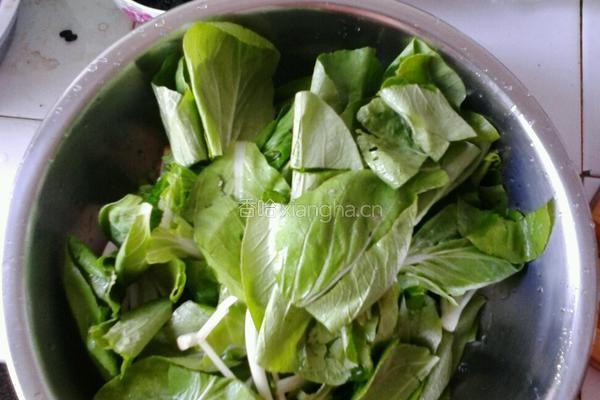 豆豉小白菜的做法图解1