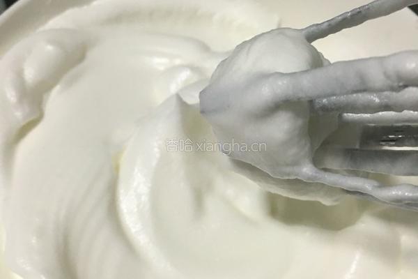 奶香蒸蛋糕 不用烤箱也能做的美味 喜欢就收藏吧的做法图解2