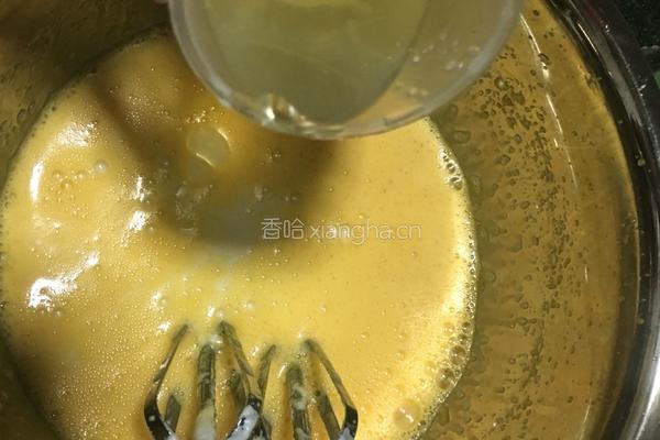 奶香蒸蛋糕 不用烤箱也能做的美味 喜欢就收藏吧的做法图解4