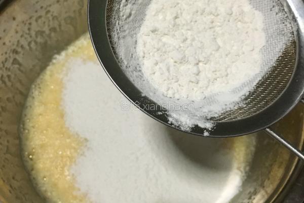 奶香蒸蛋糕 不用烤箱也能做的美味 喜欢就收藏吧的做法图解5