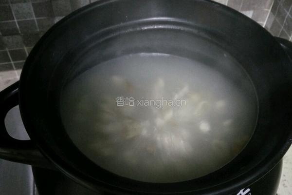肥肠汤的做法图解2
