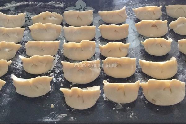 猪肉水饺的做法图解11