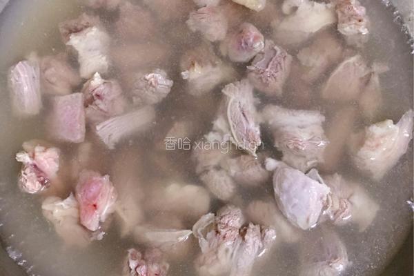 白萝卜笋子烧牛腩的做法图解2