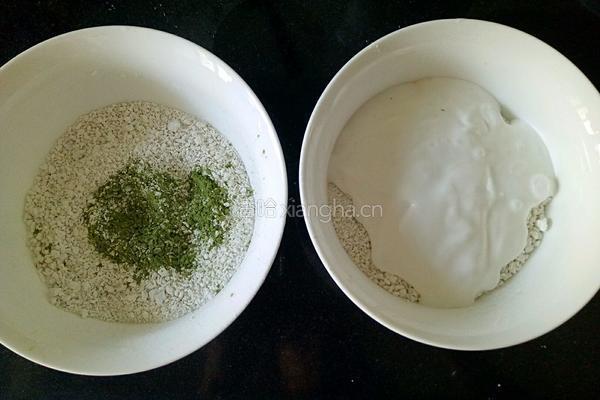 抹茶椰汁千层马蹄糕的做法图解3