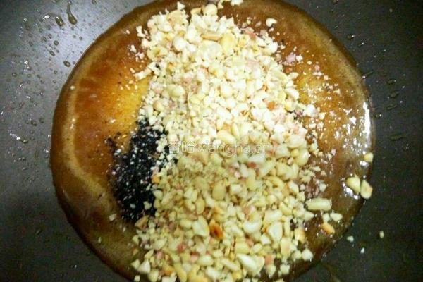 黑芝麻花生糖的做法图解10